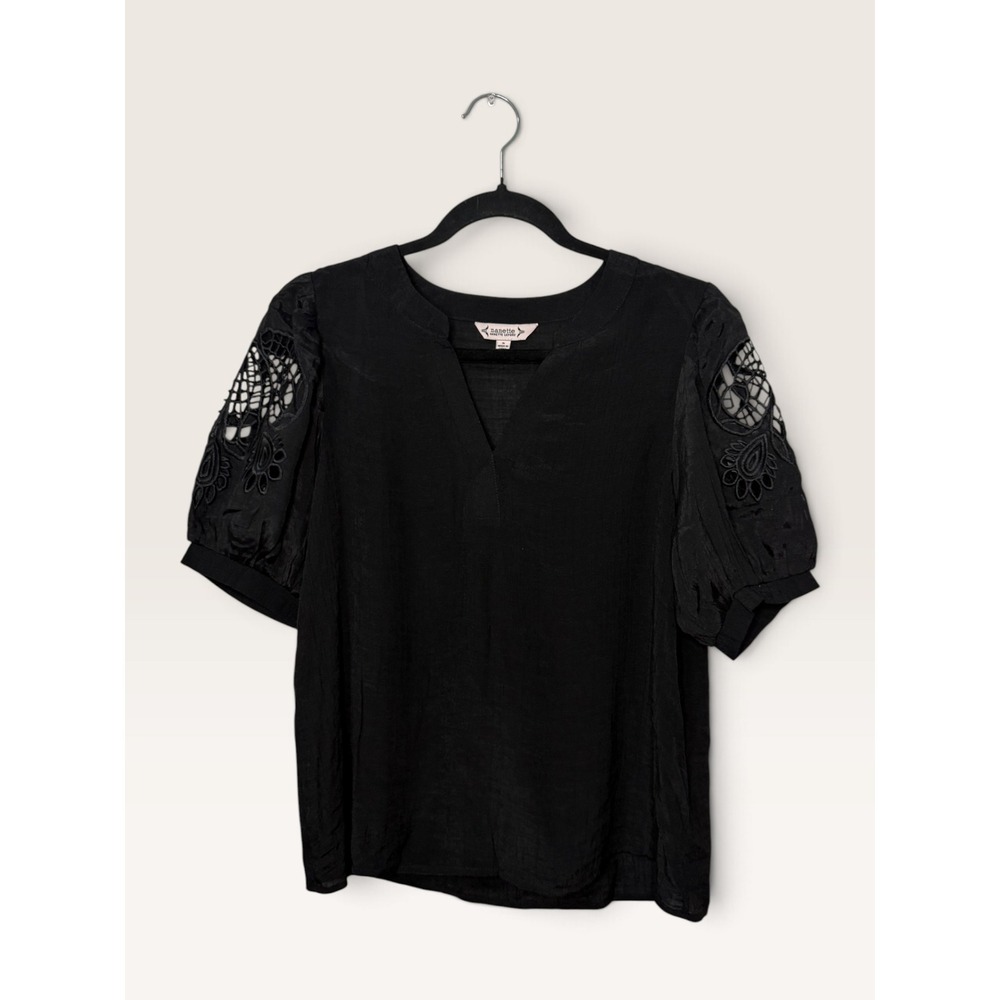 Nanette Lepore Women's Small Short Sleeve V-Neck Blouse Black Lace Sleeve NEW